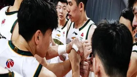 上海海港队亚冠16强出局，总比分1-5不敌横滨水手